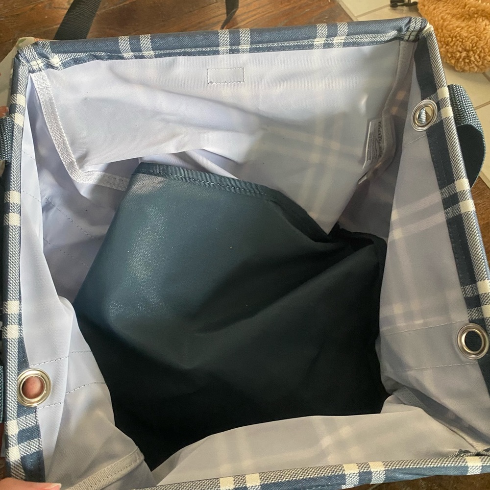 Thirty one square tote